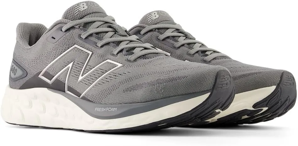 New Balance Men's Fresh Foam 680 V8
